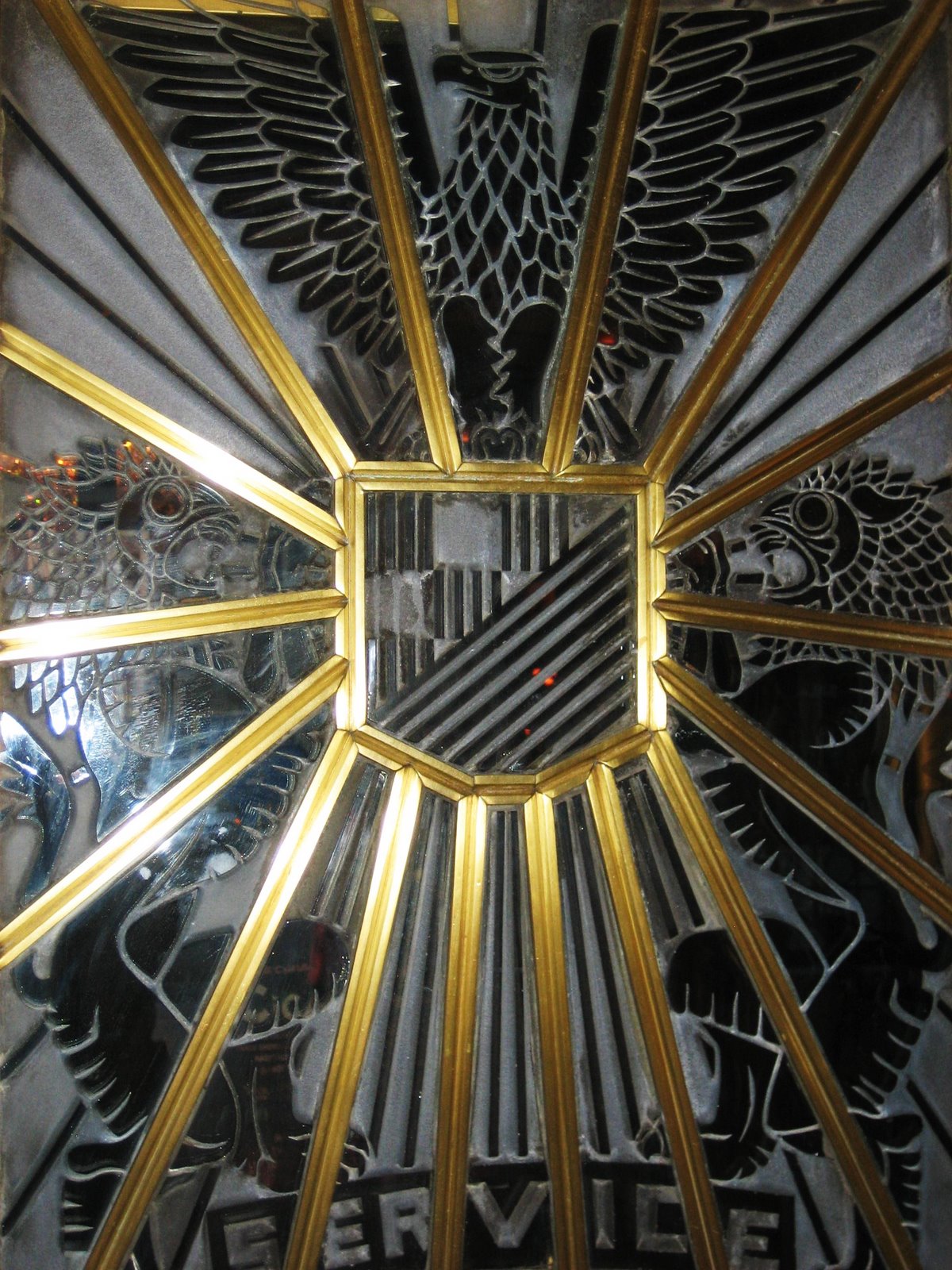 [downtown+art+deco+027.JPG]