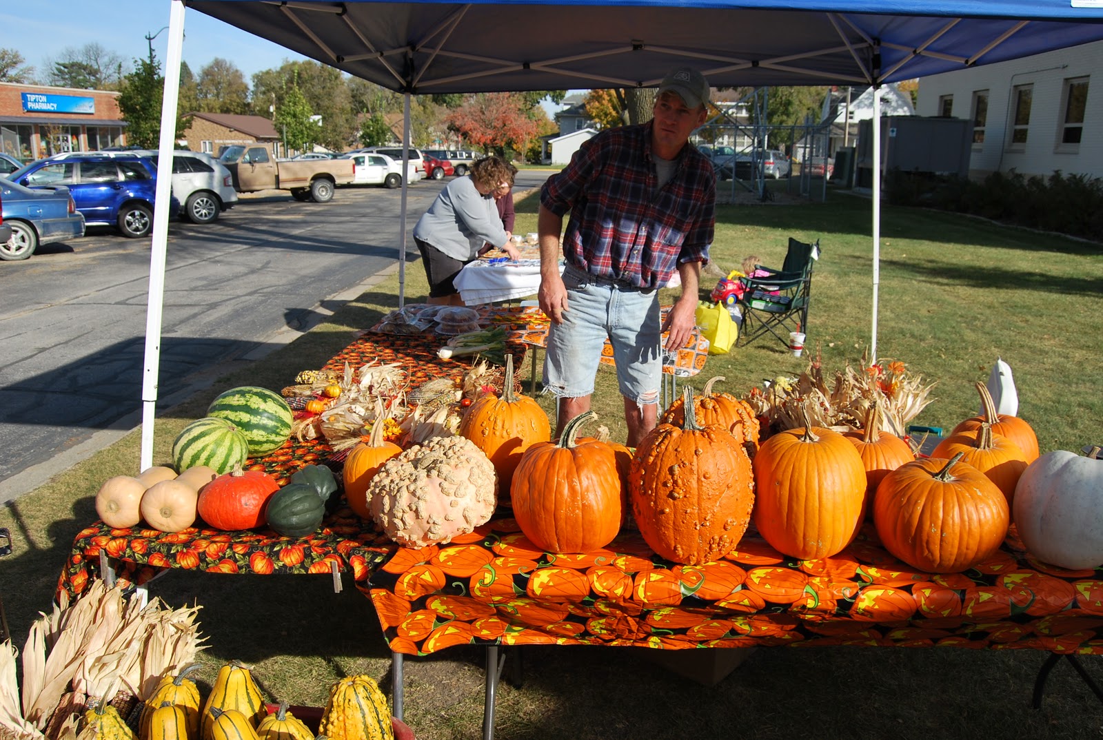 42N Observations Fall Farmers Market in Tipton Iowa
