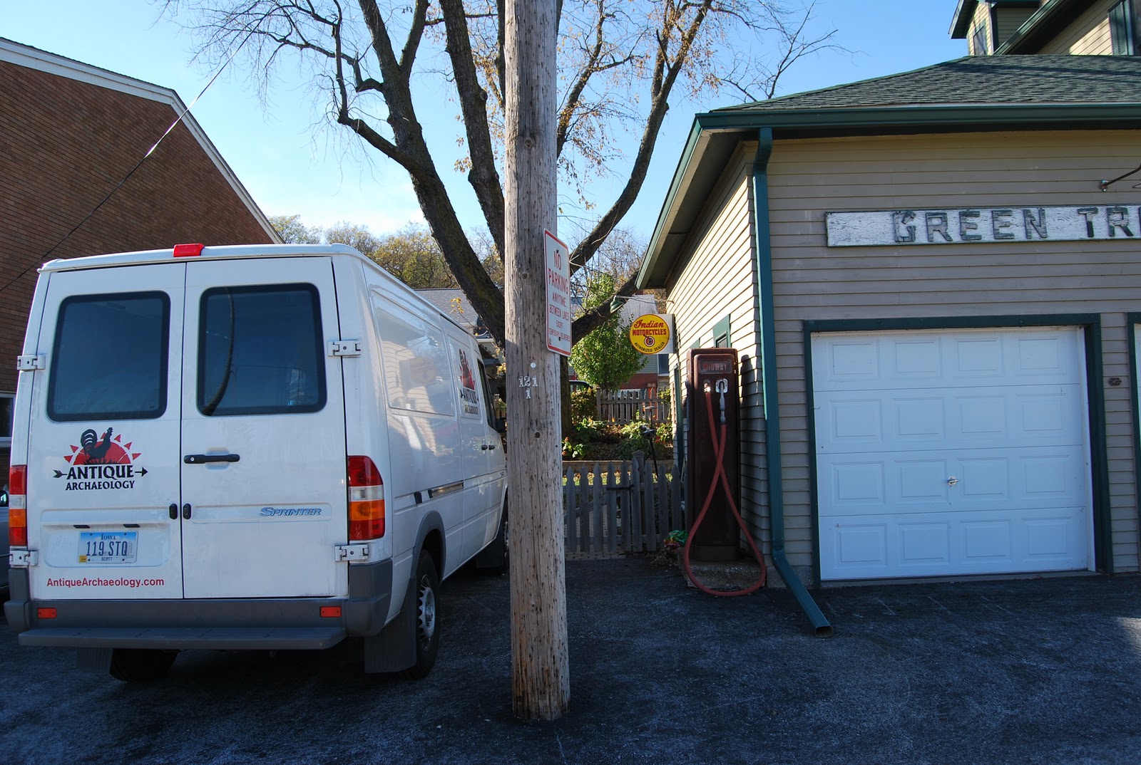 42N Observations Discovering the American Pickers in 42N Country