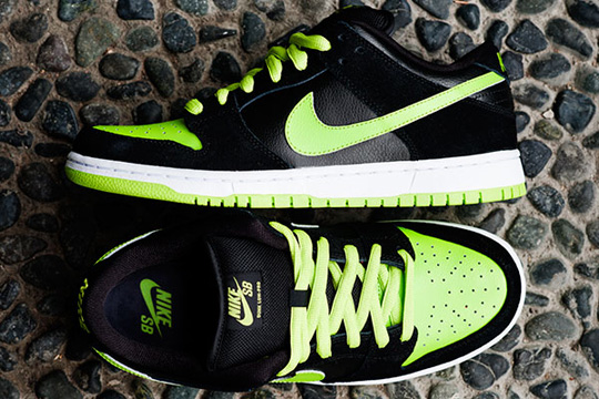 nike neon soul