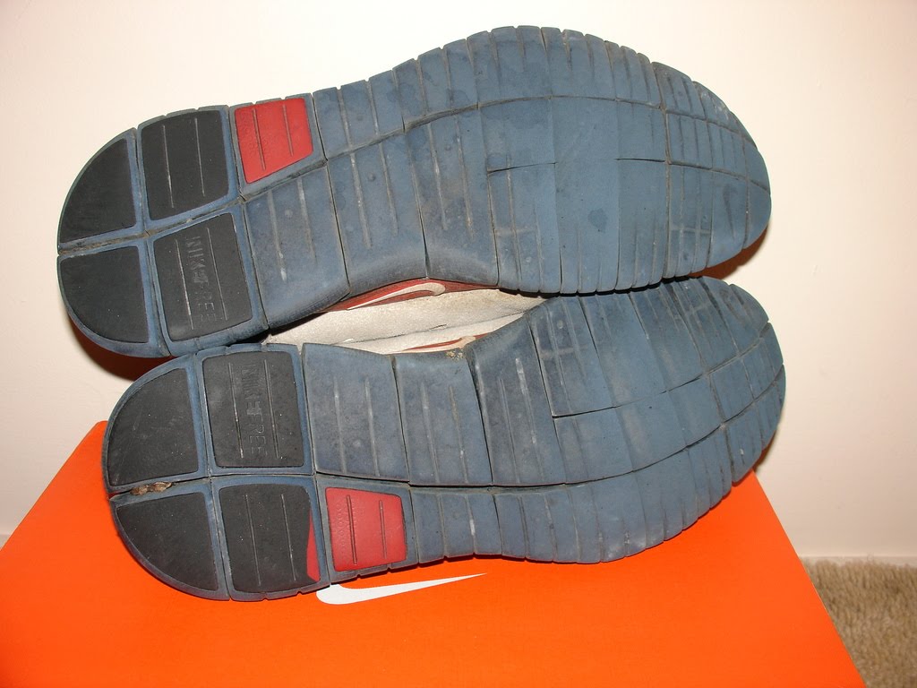 ric on the go: The beat up and old Nike Free v1