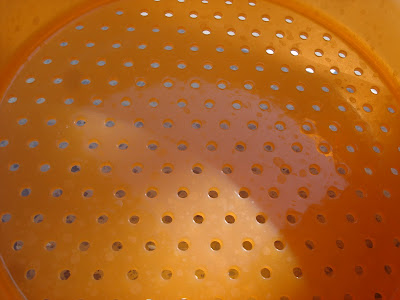 colador+con+tapa+lekue+003.jpg