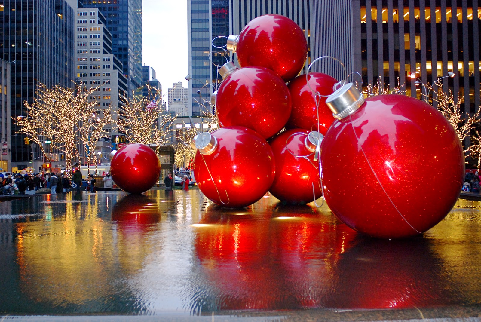 NYC ♥ NYC: Christmas Holiday Decorations on Sixth Avenue