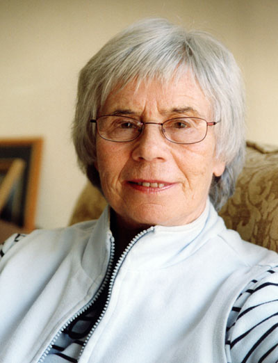 [Kitty-Hart-Moxon.jpg]