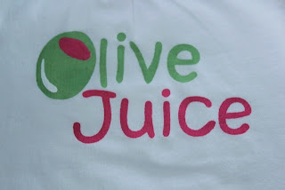 http://4.bp.blogspot.com/_CxIylLrIt7M/TUL3FOUB0PI/AAAAAAAAA8w/ohtCGHEJnzk/s640/Olive+Juice.jpg