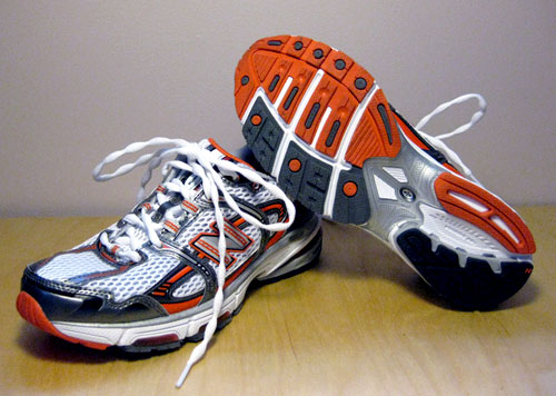 new balance running shoes for men