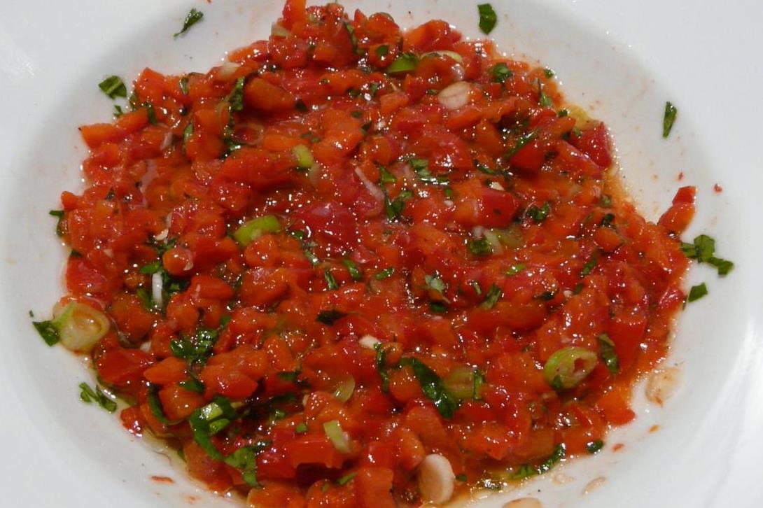 Kulinarische Welten zu Fisch- und Meeresfrucht: Rote Paprika-Salsa nach ...