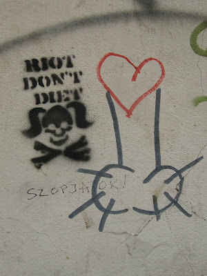IX. kerület, Ferencváros,  stencil,  street art,  Budapest, Magyarország, Hungary 
