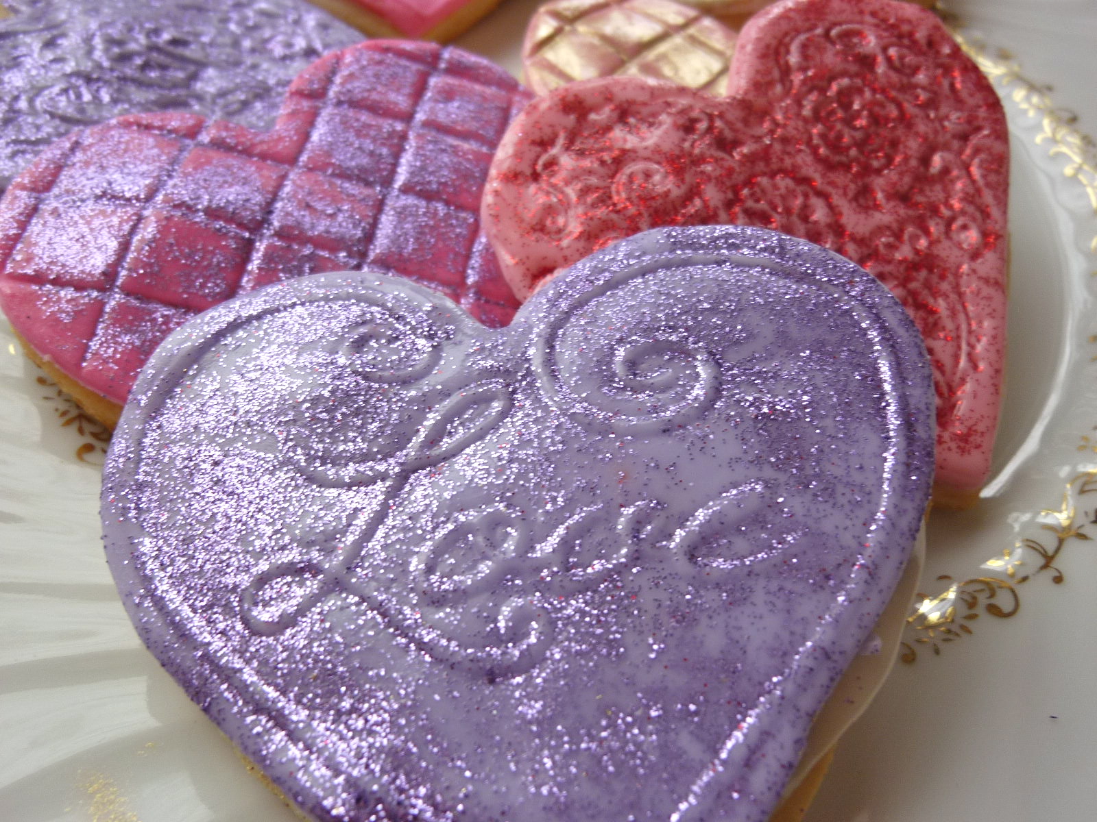 http://4.bp.blogspot.com/_DDz82X4QXp4/TVGwWhXhOUI/AAAAAAAAE4Q/EUItxDyYtq4/s1600/Fondant-Heart-Sugar-Cookies-3.JPG