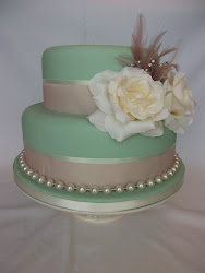 cakes cake types pearls feathers rose weddingtips tk lily mink roses silk covered bridal retro special rockabilly simple bride