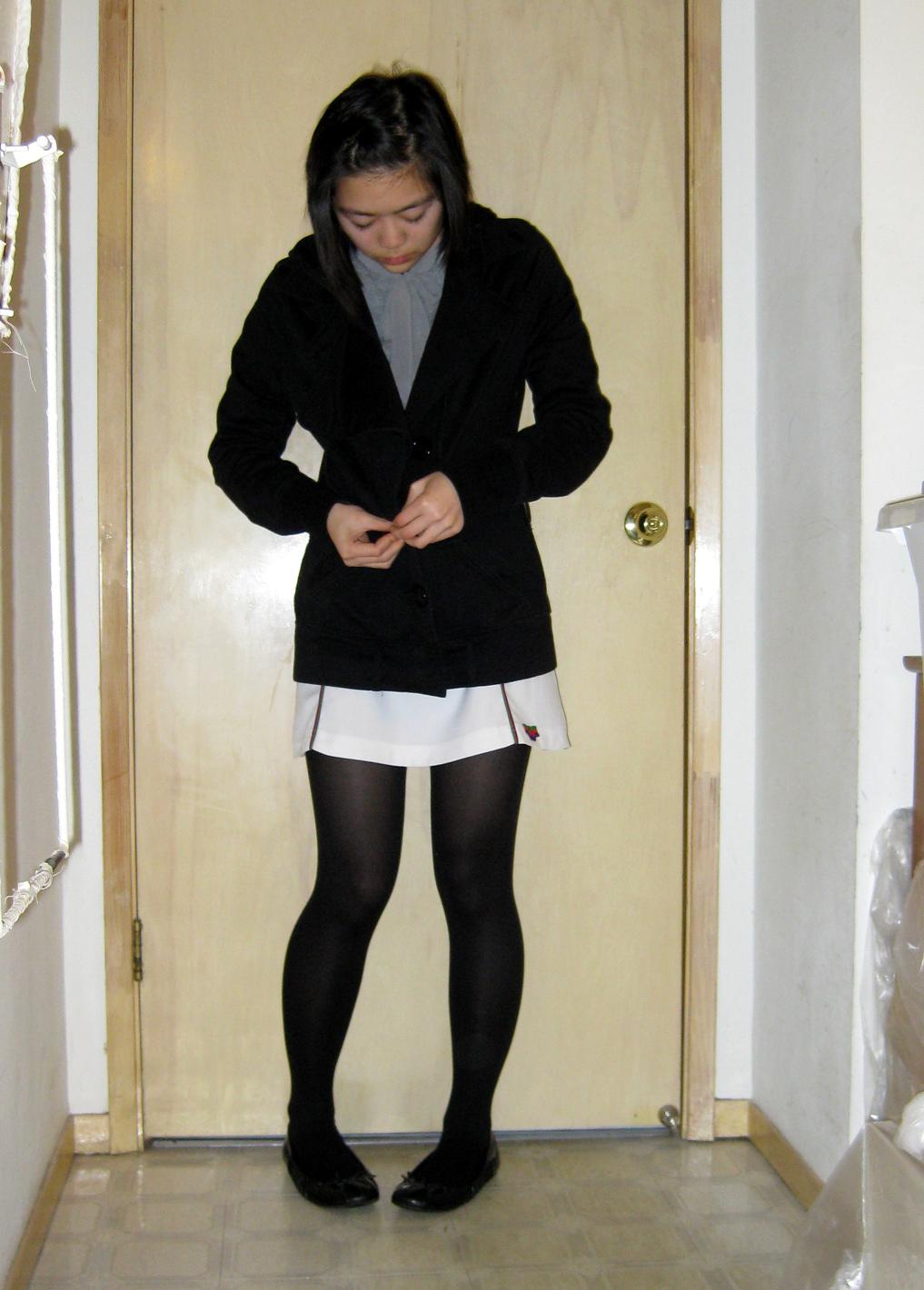 [graytienecksweater4.JPG]