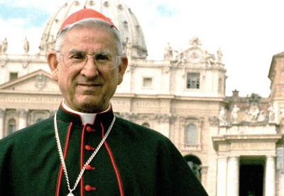 EMINENCIA REVERENDÍSIMA 4 castrilllon