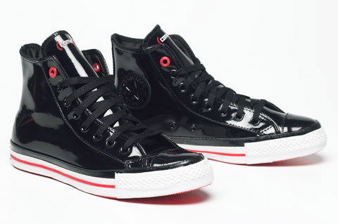 [lupe-fiasco-converse-red-chuck-taylor-2.jpg]