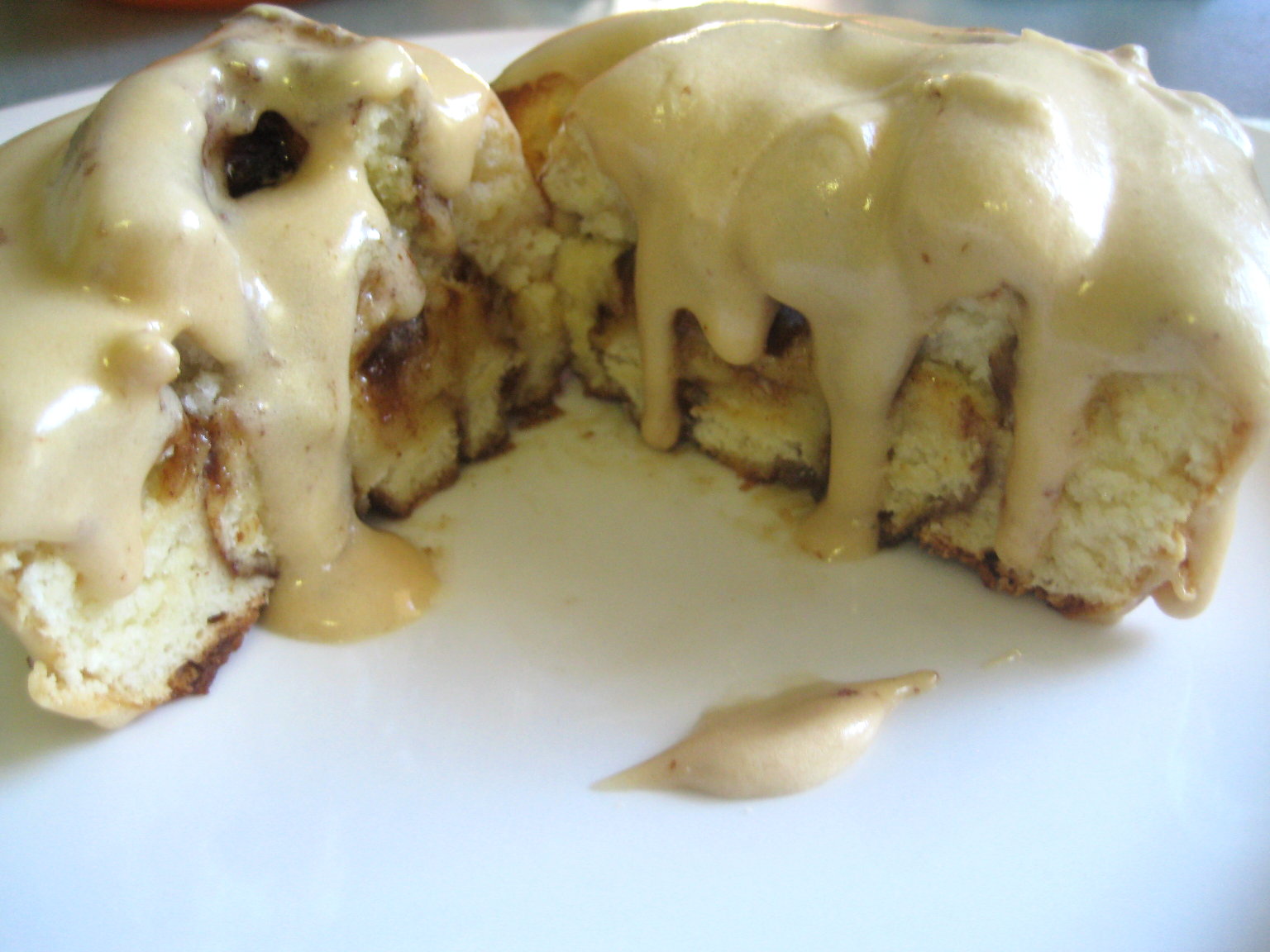 Bubble and Sweet Cinnabon like cinnamon scrolls with coffee cream