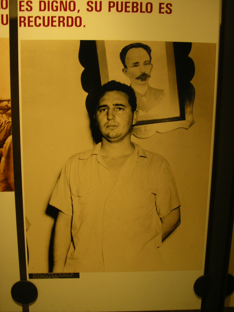 [20.+Fidel+Castro+tanar.jpg]