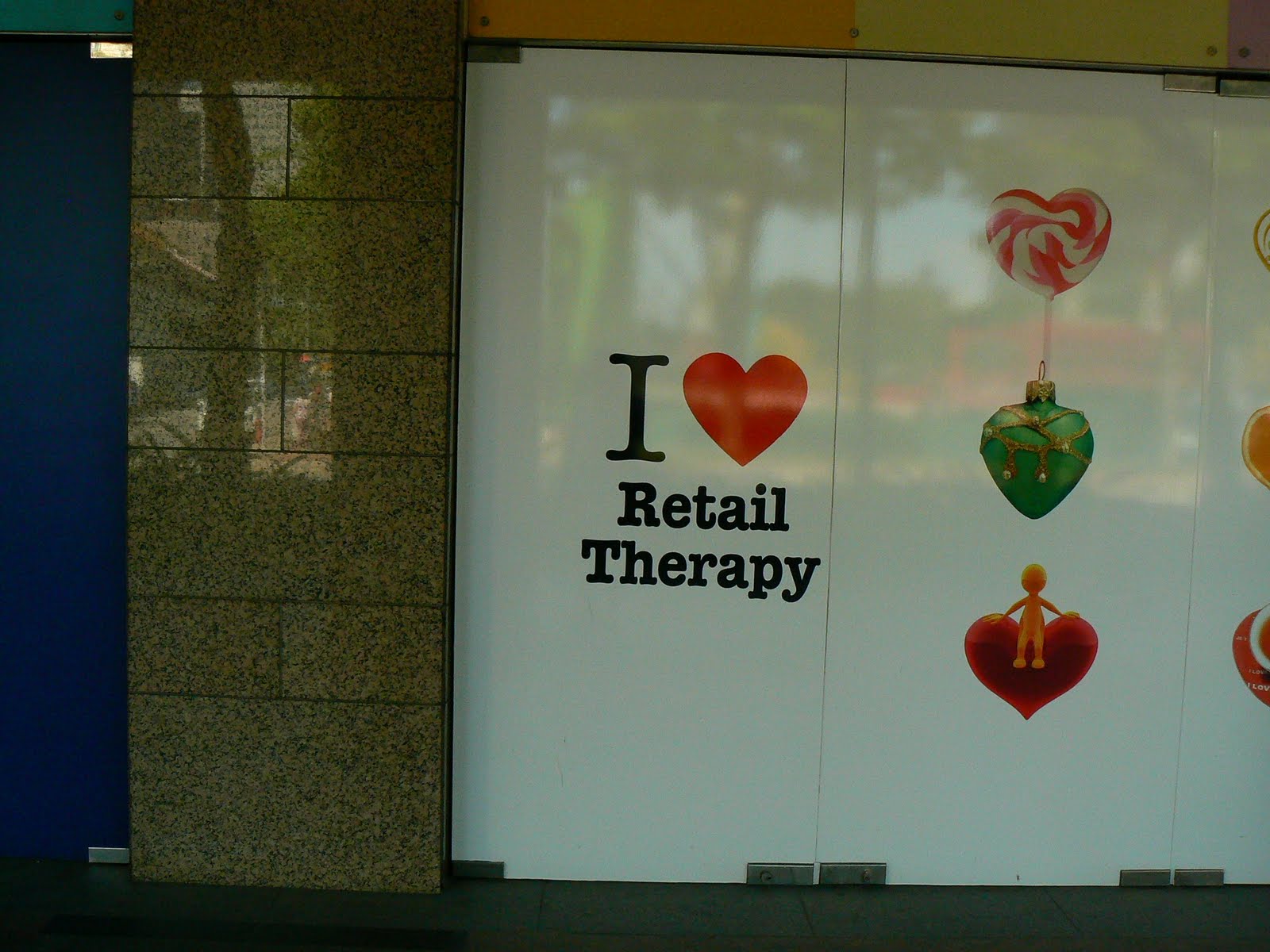 [18+i+love+retail+therapy.JPG]