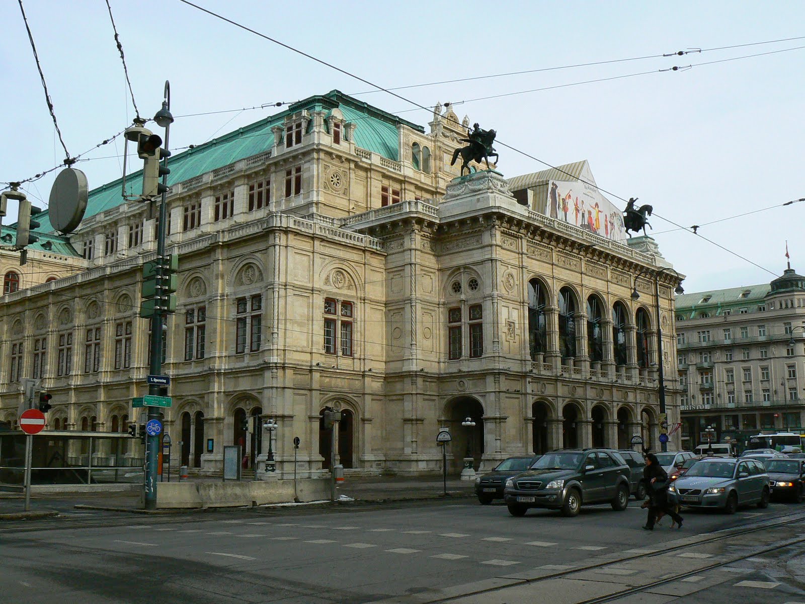 [P1950308.JPG]
