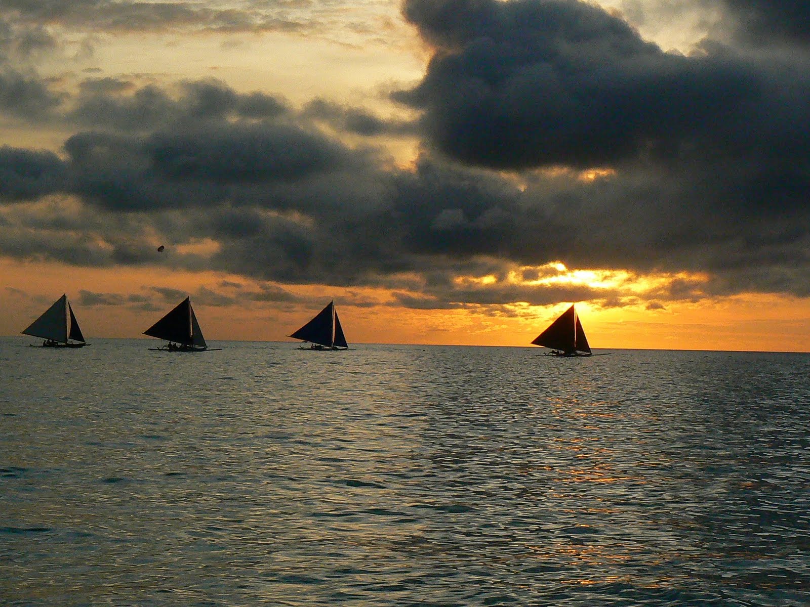 [3.+apus+de+soare.JPG]