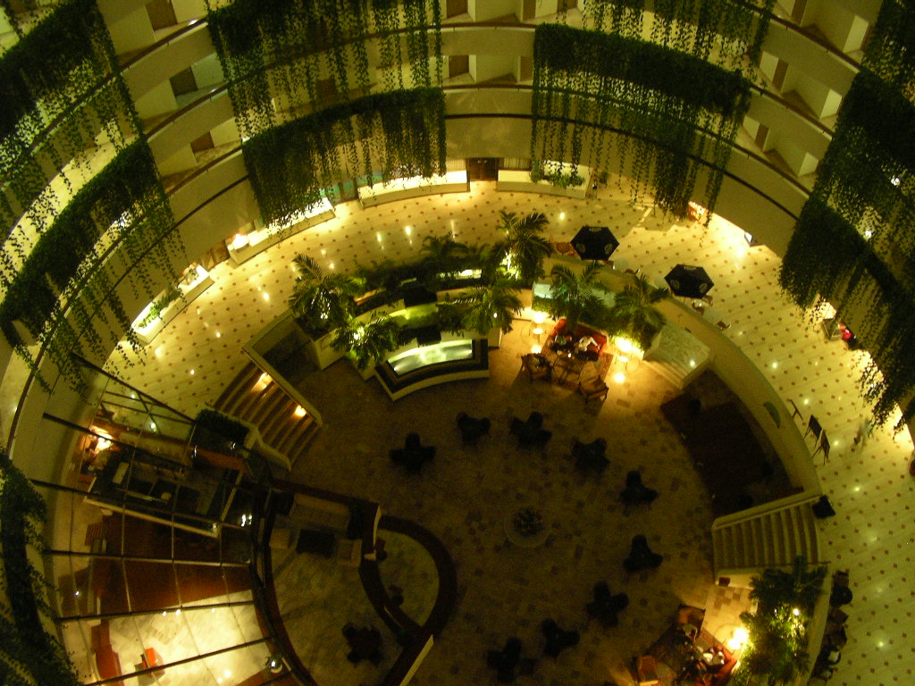 [22.+Hyatt+Cancun+lobby.jpg]