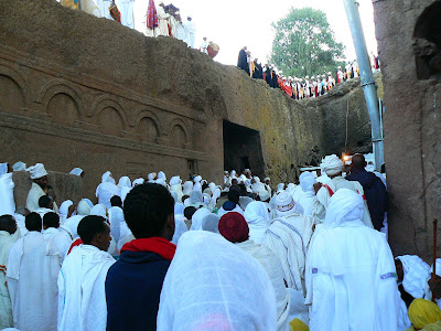 Imagini Etiopia: Craciun la Lalibela Beta Maryam pelerini