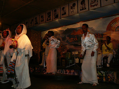 Obiective turistice Etiopia: spectacol folcloric Addis Ababa