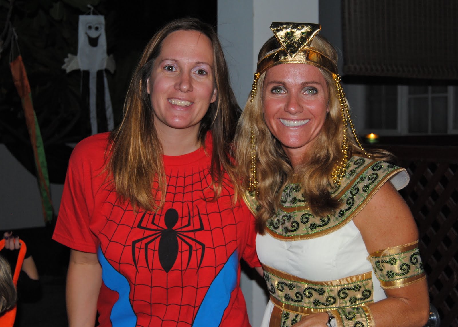 FarFar Away Flusches Halloween (Bahrain Style!)