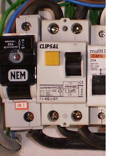 Electrical Installation Wiring Pictures: 1-Phase ELCB Connection Pictures