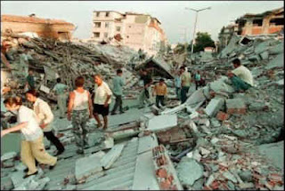 A news blog on a natural disaster: Izmit, Turkey 1999 Earthquake