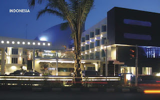 ~ rwien universe ~: Grand Kemang Hotel