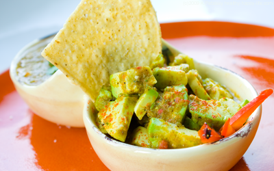 [salsa-verde-guac.png]