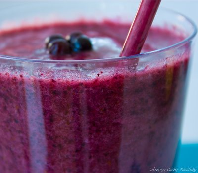 [wild-blueberry-smoothie4400b.jpg]