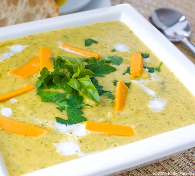 [broccoli-cheddar-soup-9.jpg]