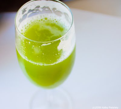 [kathys-glass-is-greener-juice-8.jpg]