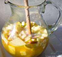 [white-sangria-200-sangria.jpg]
