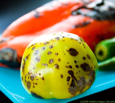 [roasted-tomotillo-1.jpg]