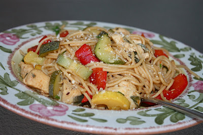 Spaghetti with Chicken and Vegetables in Lemon Sauce