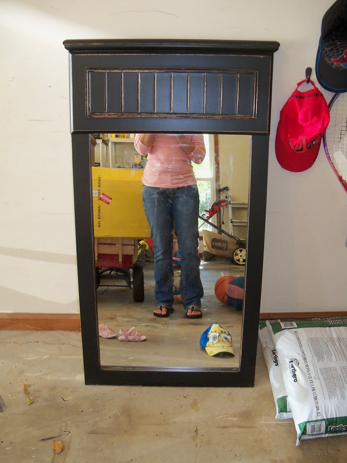 Jennifer's Furniture Painting Mirror & Dresser, Black distressed