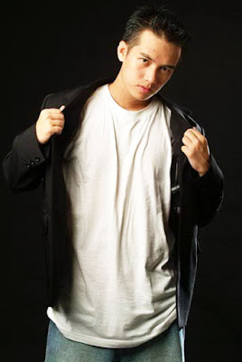 Myanmar Popular Singer and Actor, Ye Lay's Fashion Photos