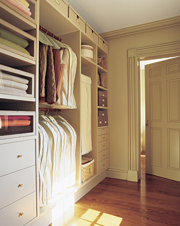[mla_104332_0109_closet_xl.jpg]