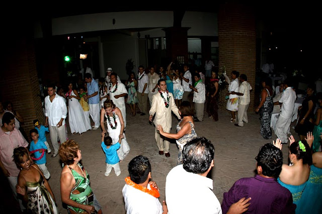 boda en playa, beach wedding, Oaxaca, México, Bodas Huatulco, Wedding Planner boda en playa, beach wedding, Oaxaca, México, Bodas Huatulco, Wedding Planner