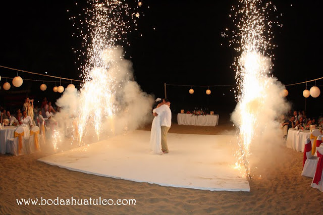 boda en playa, beach wedding, Oaxaca, México, Bodas Huatulco, Wedding Planner boda en playa, beach wedding, Oaxaca, México, Bodas Huatulco, Wedding Planner