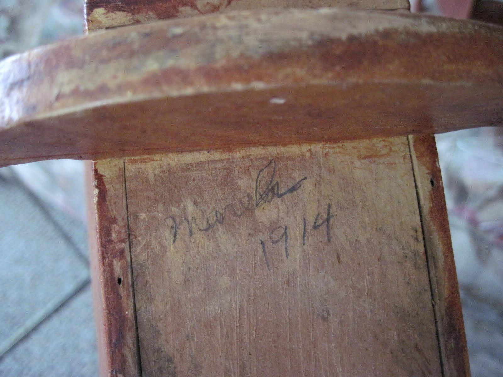 [furniture+signature.JPG]