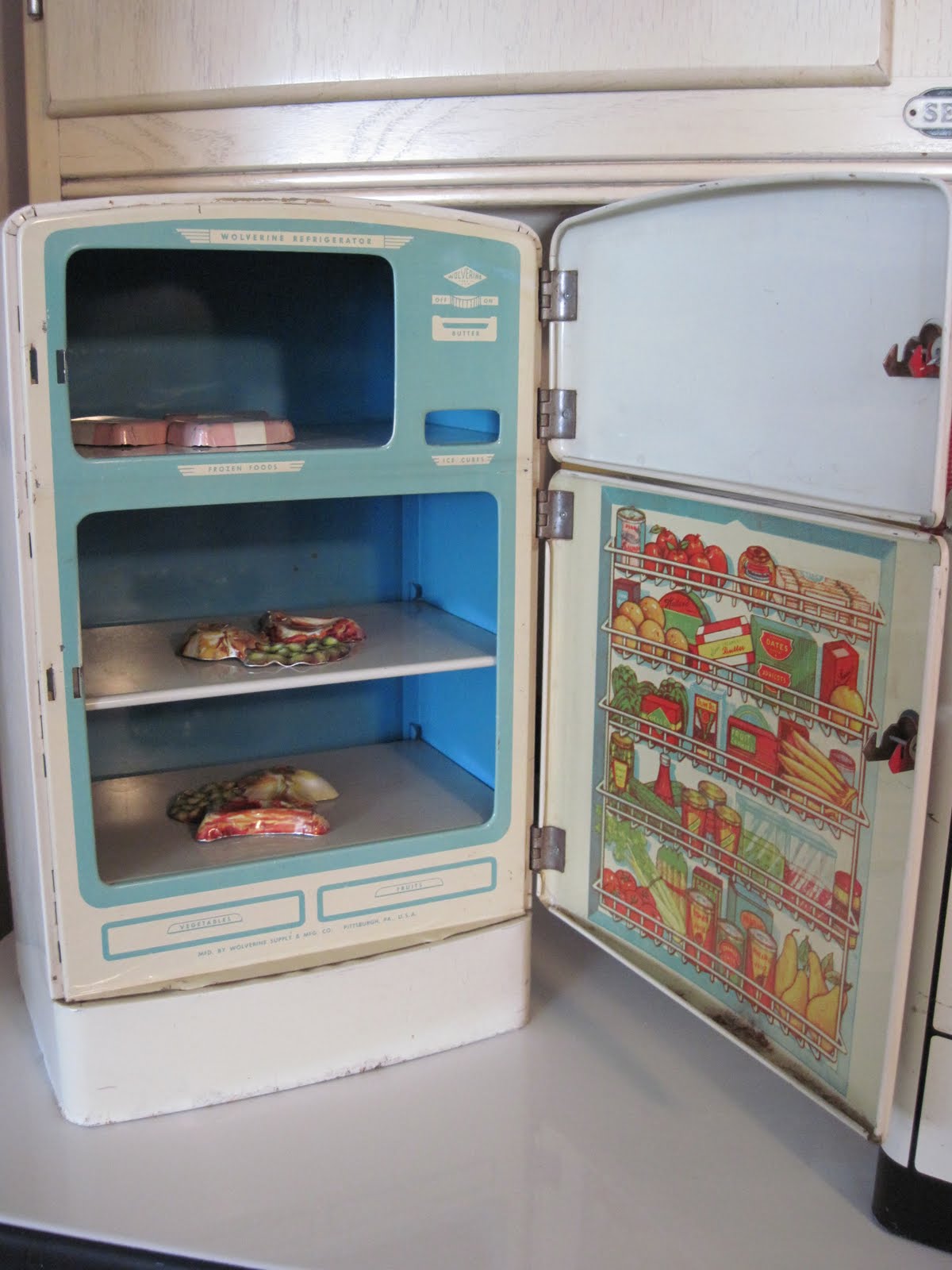 Tracy's Toys (and Some Other Stuff) Vintage Kitchen Playset