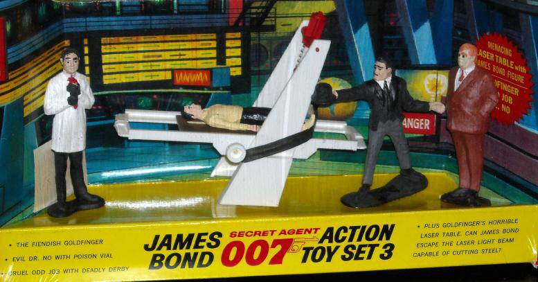 [Bond+playset+2.jpg]