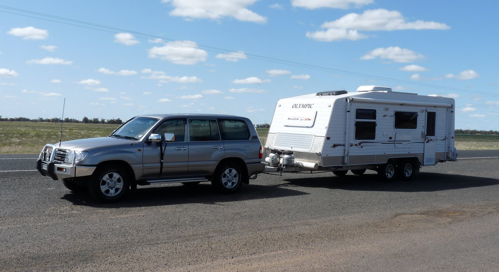 Garry and Rani Appleby Caravan and Land Cruiser For Sale