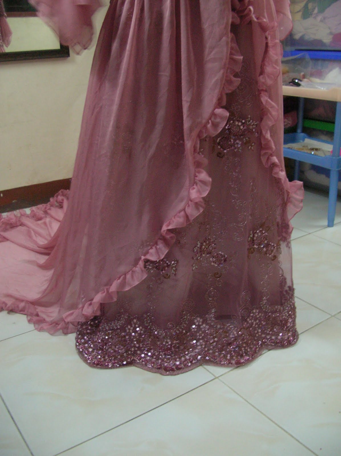 Traditional dress from indonesia: Gaun Pengantin Muslimah 