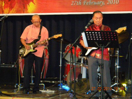 Below is Mr Jimmy Wong and Mr Woon Cher Yoon