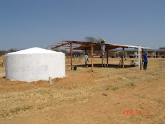 A construção de uma telhado para cisterna