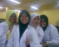 persahabatan itu amat indah