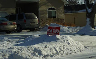Campaign Sign: Vote Tom Wolf, Commissioner, North Chicago Ave., Madison, SD